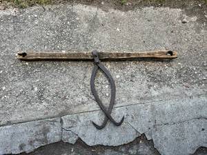 lot 30 image: Antique 2 Man LogIce Hauler
