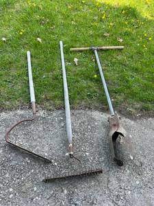 lot 42 image: Vintage Yard Tools