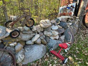 lot 63 image: 3 Trikes