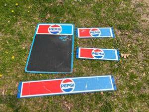 lot 98 image: Pepsi Signs
