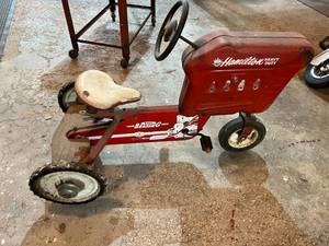lot 175 image: Hamilton Heavy Duty Pedal Tractor