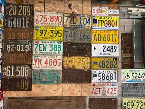 lot 185 image: Large Lot of Antique & Vintage License Plates