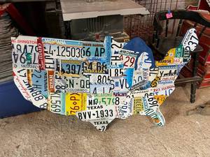 lot 186 image: United States Map Artwork