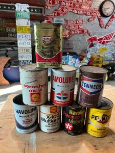 lot 199 image: Vintage Oil Cans