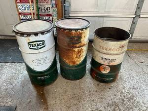 lot 219 image: Texaco Oil Barrels
