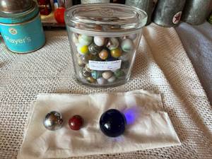 lot 273 image: Vintage Marbles including Jar of Vintage Jabos Marbles