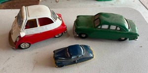 lot 373 image: Vintage Toy Cars