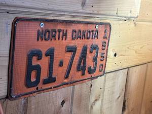 lot 288 image: 1950 ND License Plate