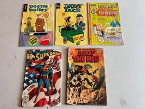 lot 286 image: Vintage Comics