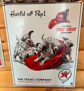 lot 310 image: Texaco Fire-Chief Metal Fantasy Sign