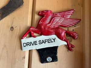 lot 323 image: Original Pegasus License Plate Topper