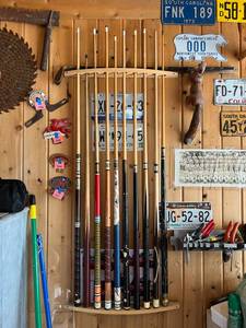 lot 326 image: Pool Sticks & Rack