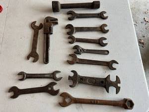lot 406 image: Vintage Wrenches