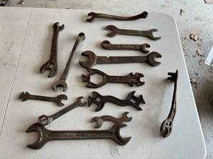 lot 409 image: Vintage Wrenches