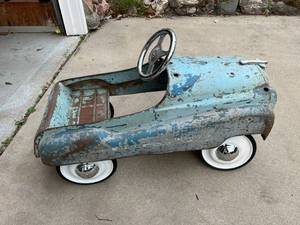 lot 440 image: Pedal Car