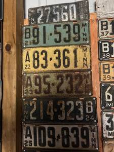 lot 459 image: MN License Plated 1918 - 1925
