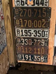 lot 461 image: MN License Plates 1931 - 1936