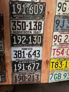 lot 464 image: MN License Plates 1946 - 1951