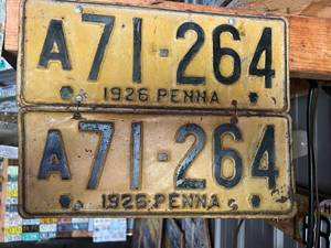 lot 472 image: 1926 Matching Pennsylvania License Plates