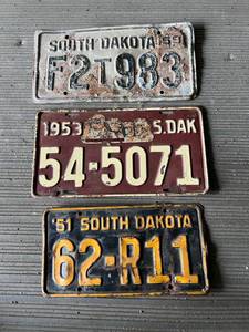 lot 480 image: Vintage South Dakota License Plates