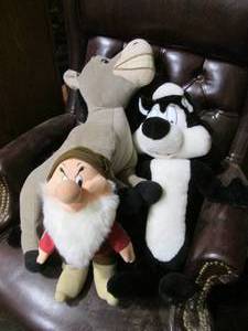 lot 40 image: Set of three stuffed animals. Sylve...