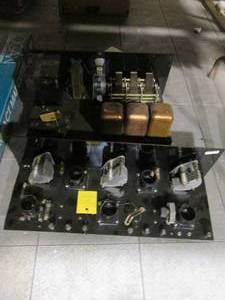 lot 69 image: 2 tube radio internals for restorat...