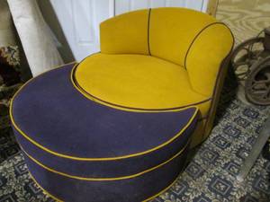 lot 72 image: Vikings Fan or Magician Vintage o...