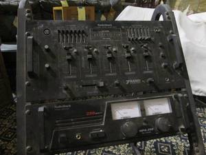 lot 93 image: Vintage multi-function music equipm...
