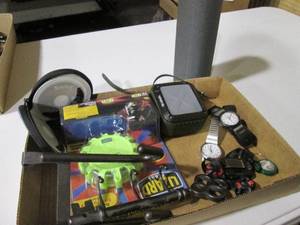 lot 190 image: Game Cube Games in zip case, Blueto...