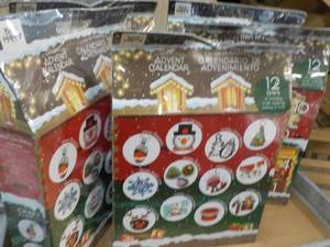 lot 3 image: 5 Bee Happy 12 Days of Crafts Adven...