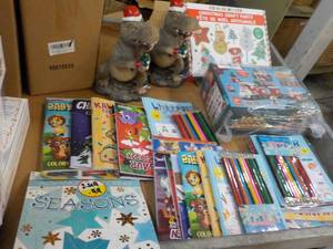 lot 30 image: Childrens Holiday Products...