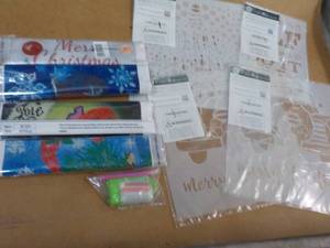 lot 34 image: Holiday Diamond Kits and Stencils...