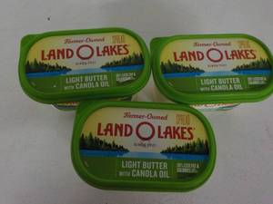 lot 118 image: 3 - 24 oz Frozen Land O Lakes Light...