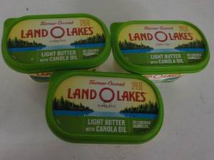 lot 119 image: 3 - 24 oz Frozen Land O Lakes Light...