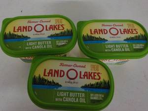 lot 123 image: 3 - 24 oz Frozen Land O Lakes Light...