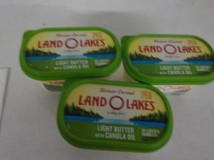 lot 124 image: 3 - 24 oz Frozen Land O Lakes Light...