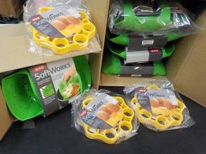 lot 259 image: 10 OXO Softworks Kitchen Products...