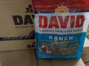 lot 167 image: 12 - 5.25 oz Bags David Ranch Sunfl...