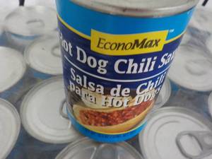 lot 208 image: 24 Pack Hot Dog Chili Sauce...