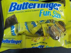 lot 221 image: 6 - 10.2 oz Pkgs Butterfinger Fun B...
