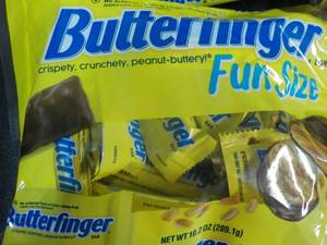 lot 225 image: 6 - 10.2 oz Pkgs Butterfinger Fun B...