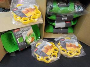 lot 258 image: 10 OXO Softworks Kitchen Products...