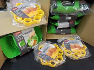 lot 261 image: 10 OXO Softworks Kitchen Products...