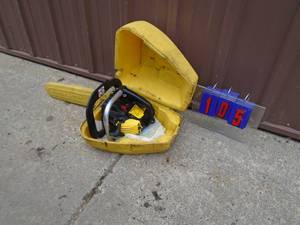McCullough 2.0 Eager Beaver trim saw in case. As shown.