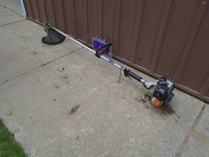 Echo weed trimmer. Used condition. Tested & works. As shown.