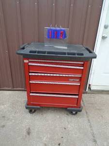 Craftsman 5 drawer rolling cabinet. Some drawers need adjusmentlube. As shown.