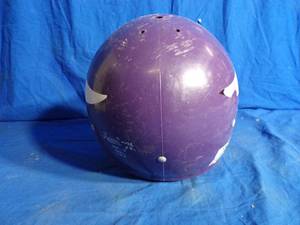 lot 14 image: Vintage Rawlings NFL Minnesota Vikings Helmet Size Small