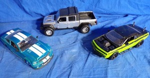 lot 20 image: Diecast Jeep and Sports Cars Lot of 3