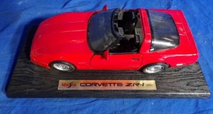 lot 46 image: 1992 Special Edition Maisto Red Chevrolet Corvette ZR-1 118 Scale Diecast