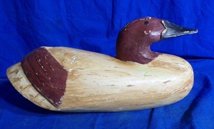 lot 73 image: Vintage Hand Carved Red Head Duck Decoy